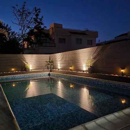 Arcadia Close Apartment